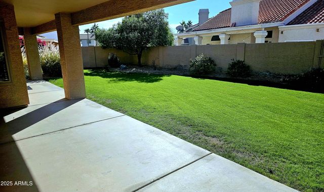 3713 E WINDSONG Drive, Phoenix, AZ 85048