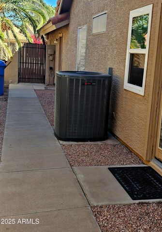 3713 E WINDSONG Drive, Phoenix, AZ 85048