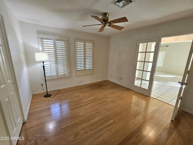 3713 E WINDSONG Drive, Phoenix, AZ 85048