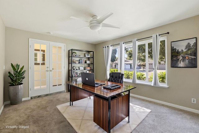 8077 Caribbean Way, Sacramento, CA 95826