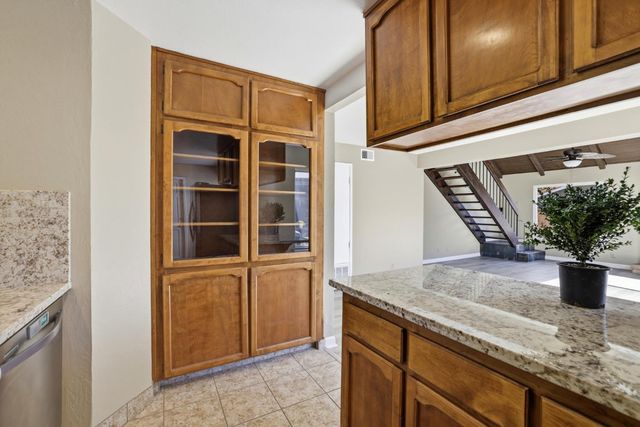 8077 Caribbean Way, Sacramento, CA 95826