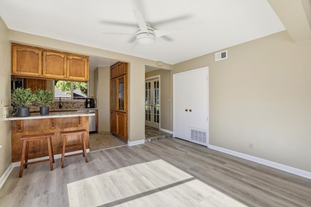 8077 Caribbean Way, Sacramento, CA 95826