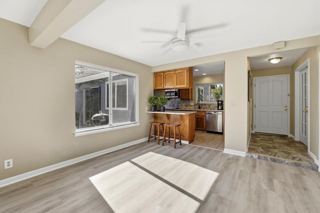 8077 Caribbean Way, Sacramento, CA 95826