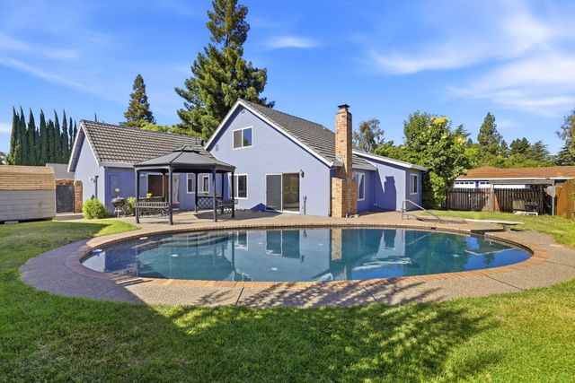 8077 Caribbean Way, Sacramento, CA 95826