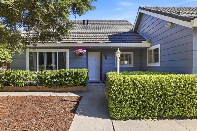 8077 Caribbean Way, Sacramento, CA 95826