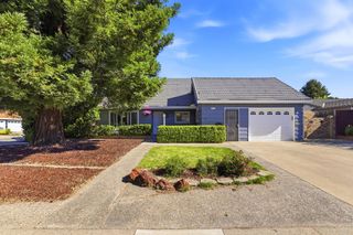 8077 Caribbean Way, Sacramento, CA 95826