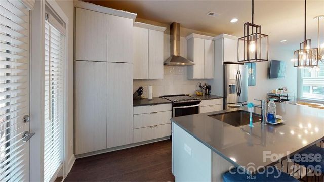 244 Uptown West Drive, Charlotte, NC 28208