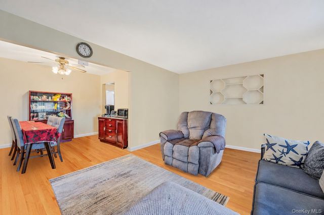 34 Meyer Avenue, Valley Stream, NY 11580