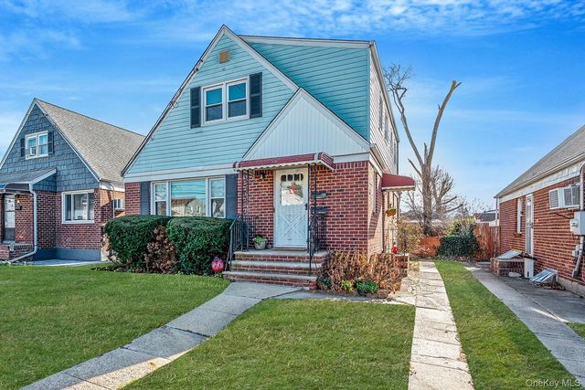34 Meyer Avenue, Valley Stream, NY 11580