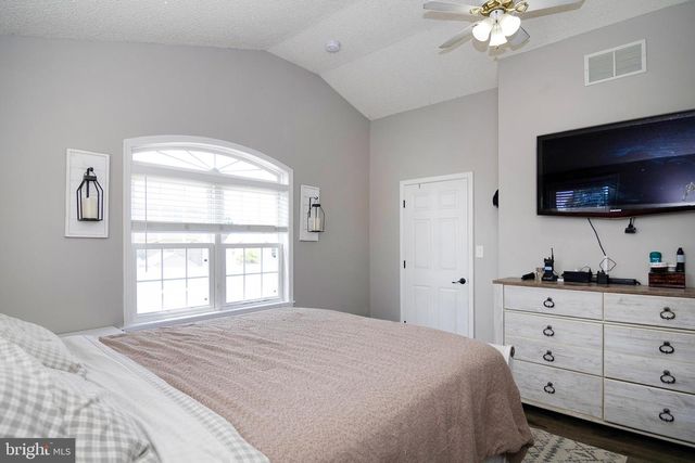 140 PRINCETON AVE, Bellmawr, NJ 08031