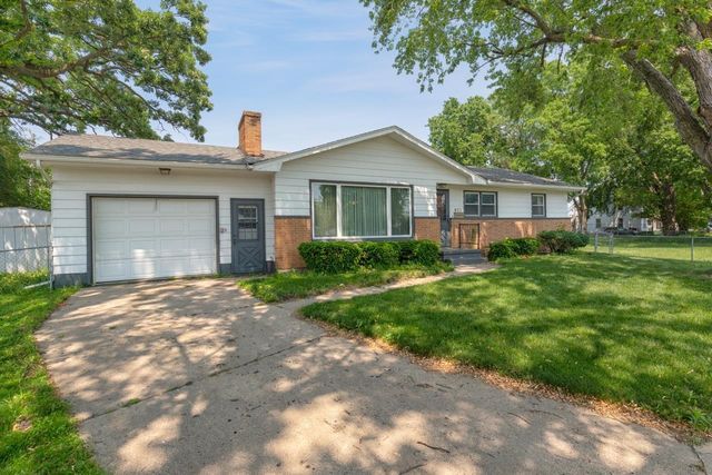 431 Wendell Court, Waterloo, IA 50703