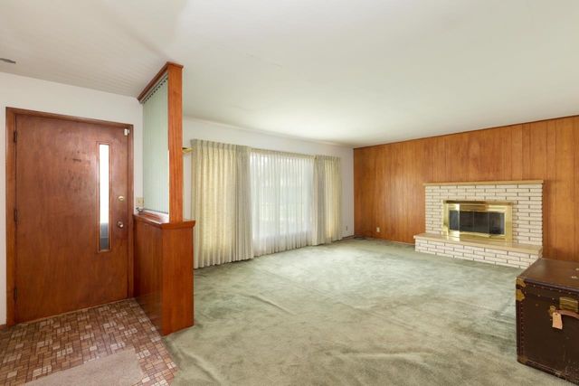 431 Wendell Court, Waterloo, IA 50703