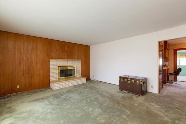 431 Wendell Court, Waterloo, IA 50703