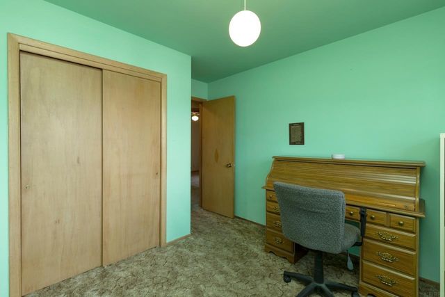431 Wendell Court, Waterloo, IA 50703