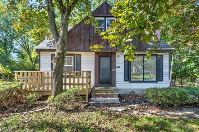 15 Cresswell Avenue, Bedford, OH 44146