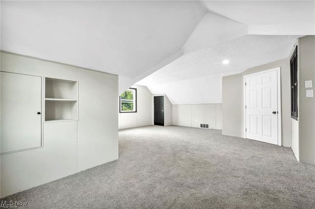 15 Cresswell Avenue, Bedford, OH 44146