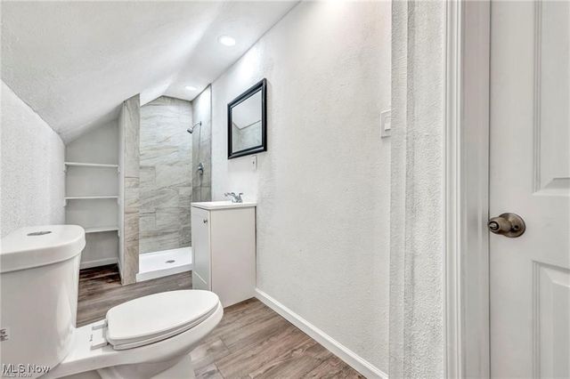 15 Cresswell Avenue, Bedford, OH 44146