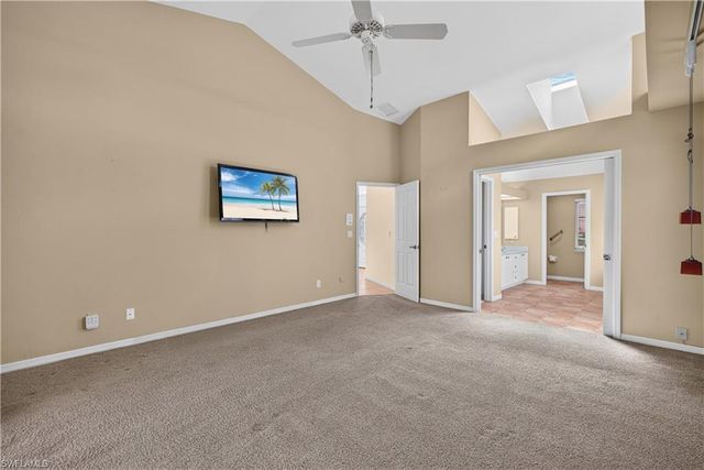 240 Stonegate CT, Naples, FL 34119
