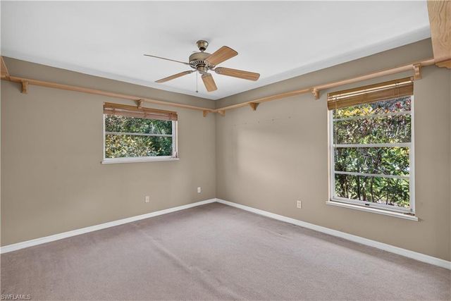 240 Stonegate CT, Naples, FL 34119
