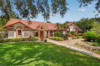 240 Stonegate CT, Naples, FL 34119