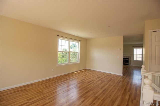 2859 Barclay Way, Ann Arbor, MI 48105