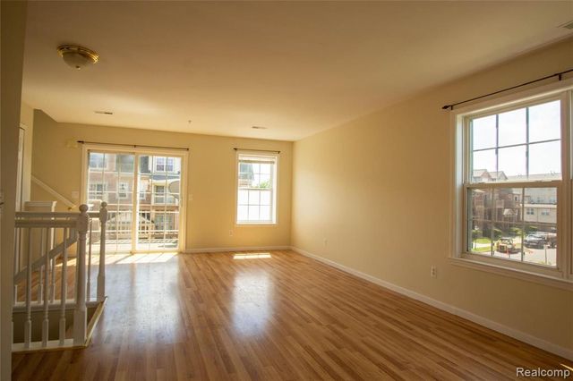 2859 Barclay Way, Ann Arbor, MI 48105