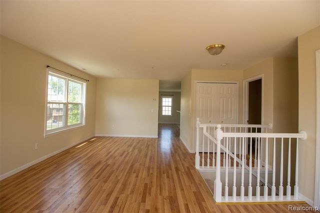 2859 Barclay Way, Ann Arbor, MI 48105