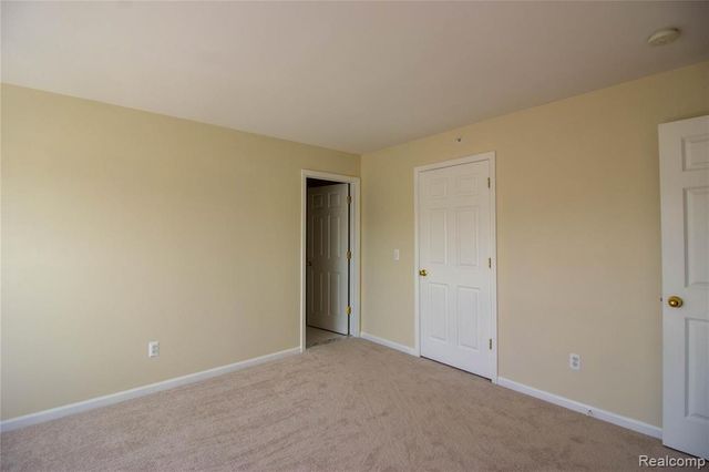 2859 Barclay Way, Ann Arbor, MI 48105