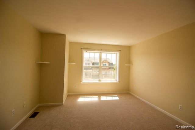 2859 Barclay Way, Ann Arbor, MI 48105