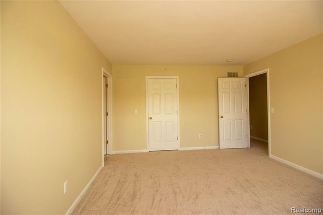 2859 Barclay Way, Ann Arbor, MI 48105