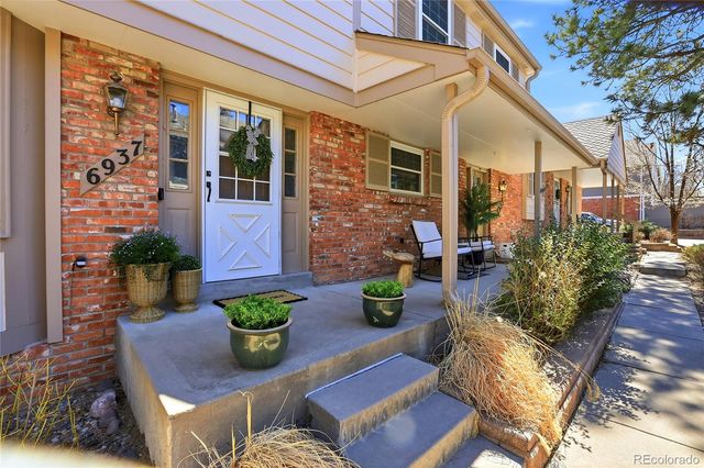 6937 E Briarwood Drive, Centennial, CO 80112