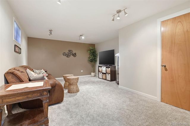 6937 E Briarwood Drive, Centennial, CO 80112