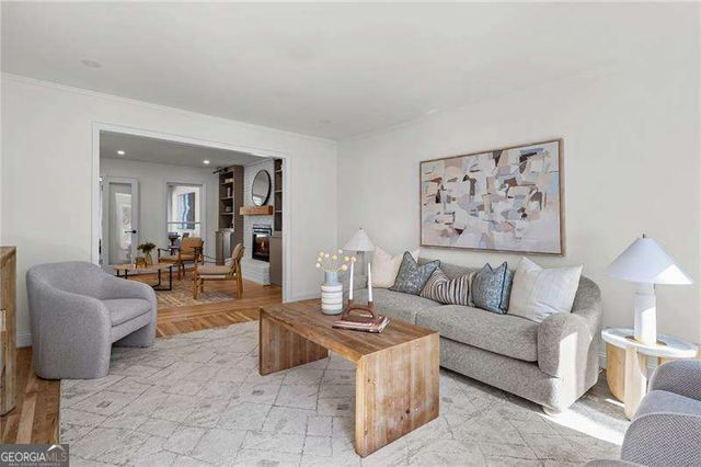 6300 Mountain Brook Lane, Atlanta, GA 30328