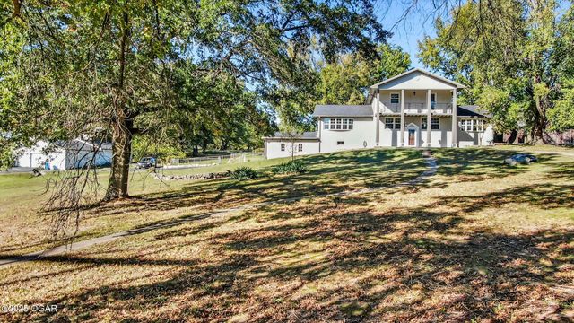 2829 W Ellison Drive, Springfield, MO 65810