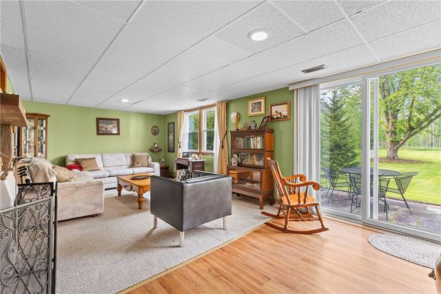 200 Lake Road, Ontario, NY 14519