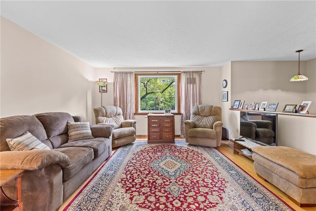200 Lake Road, Ontario, NY 14519