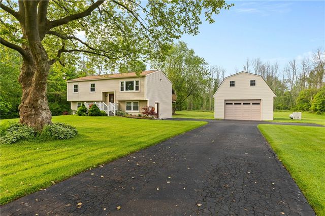 200 Lake Road, Ontario, NY 14519