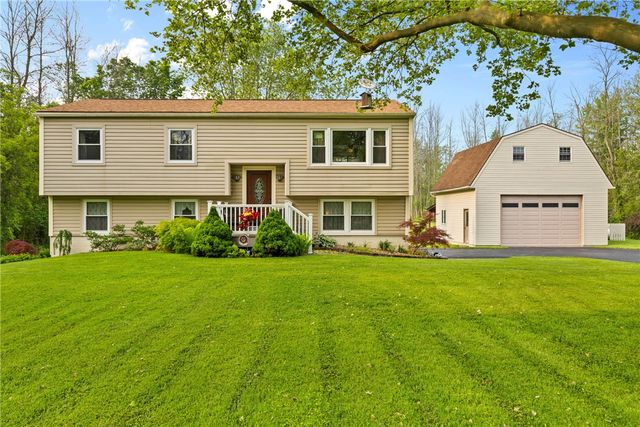 200 Lake Road, Ontario, NY 14519