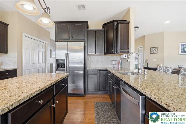 2127 Eagles Landing Drive, Upper Nazareth Twp, PA 18064