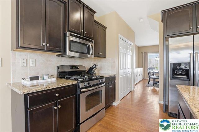 2127 Eagles Landing Drive, Upper Nazareth Twp, PA 18064