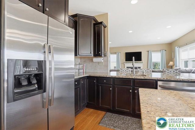 2127 Eagles Landing Drive, Upper Nazareth Twp, PA 18064