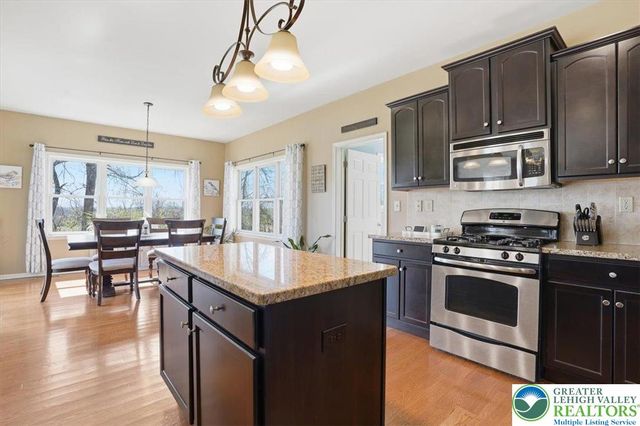 2127 Eagles Landing Drive, Upper Nazareth Twp, PA 18064