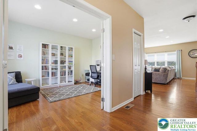 2127 Eagles Landing Drive, Upper Nazareth Twp, PA 18064
