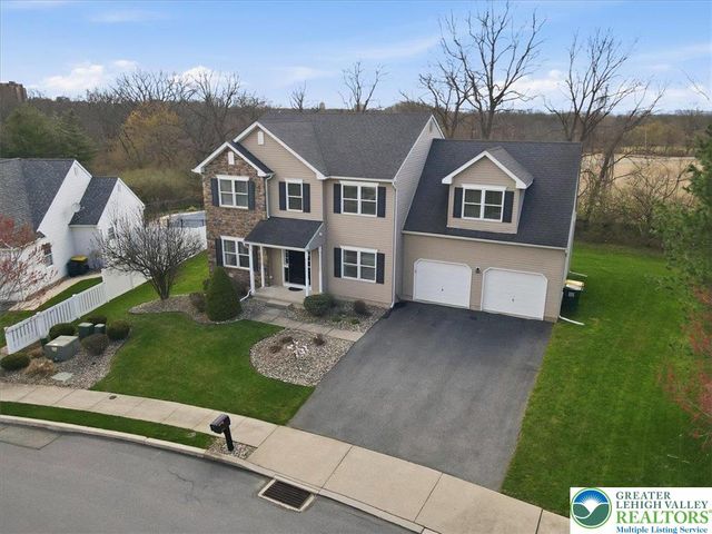 2127 Eagles Landing Drive, Upper Nazareth Twp, PA 18064