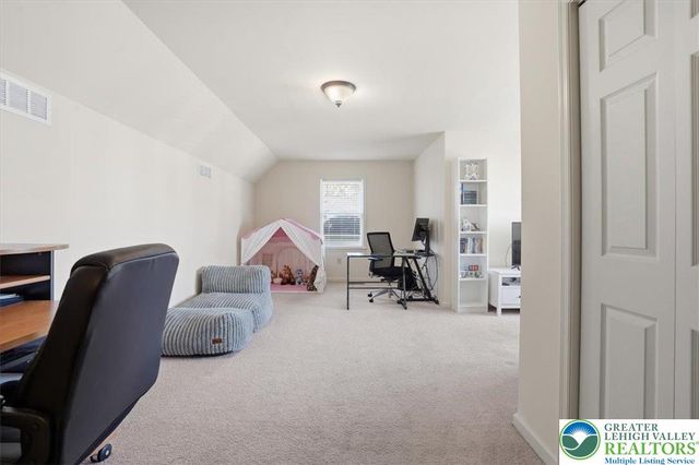 2127 Eagles Landing Drive, Upper Nazareth Twp, PA 18064