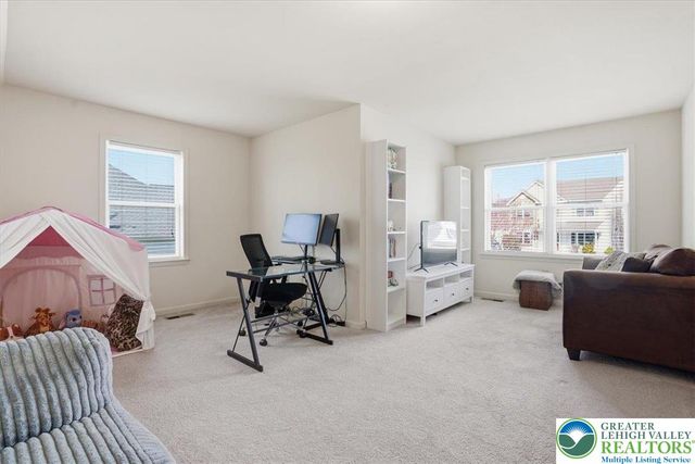 2127 Eagles Landing Drive, Upper Nazareth Twp, PA 18064