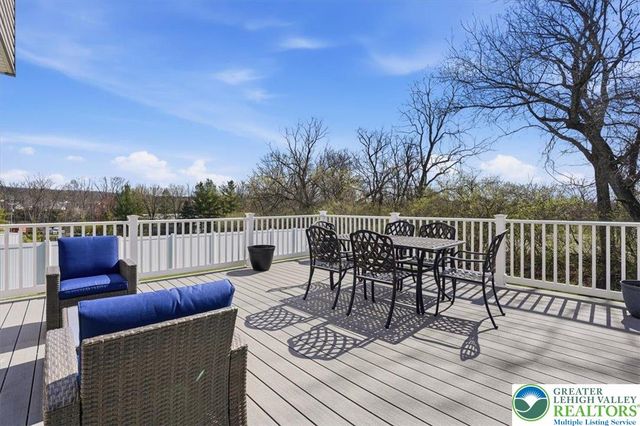 2127 Eagles Landing Drive, Upper Nazareth Twp, PA 18064