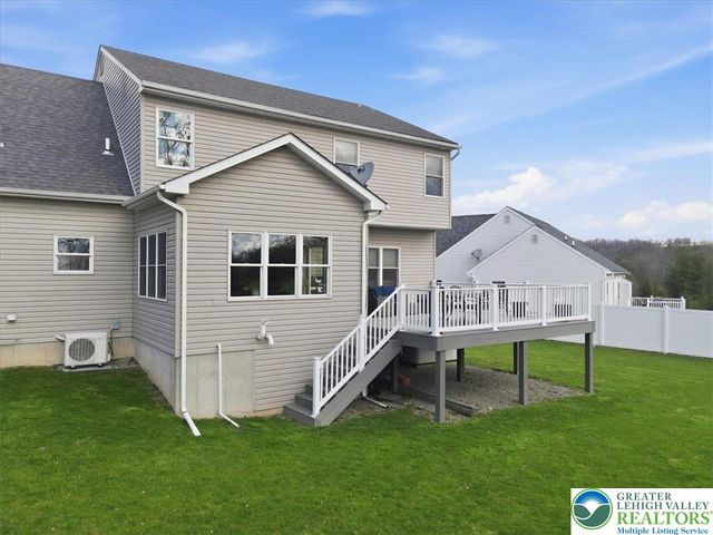 2127 Eagles Landing Drive, Upper Nazareth Twp, PA 18064