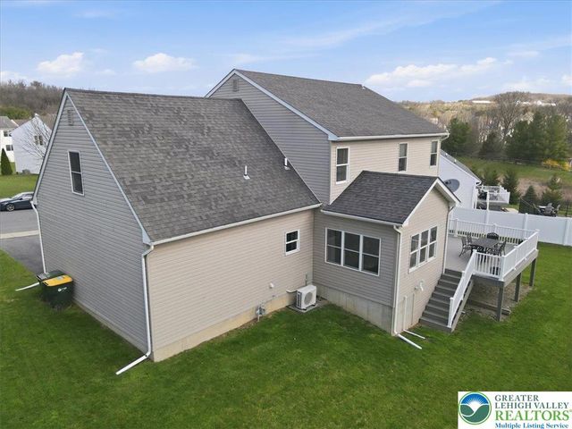 2127 Eagles Landing Drive, Upper Nazareth Twp, PA 18064