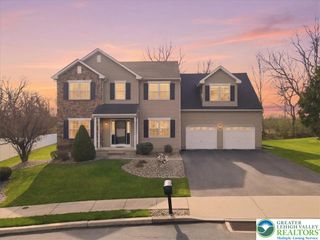 2127 Eagles Landing Drive, Upper Nazareth Twp, PA 18064